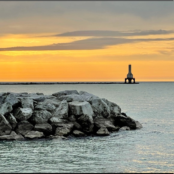 Meet your Posher, Missy - Picture 1 of 1